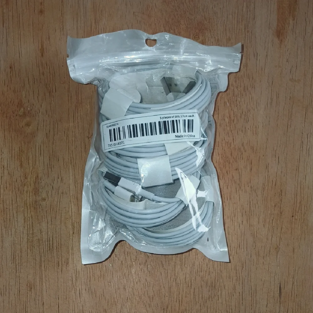5- 6.5ft. USB White Iphone Charging Cords